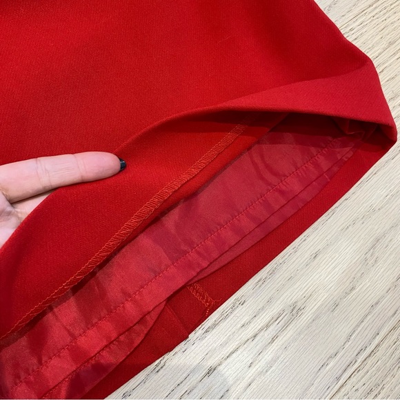 The Limited Red Mini Skirt, Fully Lined, Zipper Closure, Women's US 6 - Picture 7 of 10